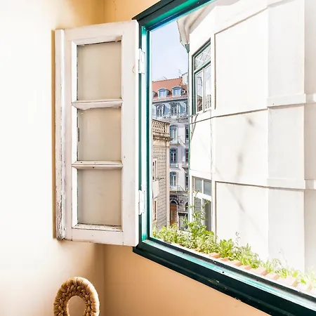 Budget 1 Bed Down Town Lizbona