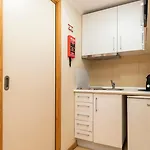 Budget 1 Bed Down Town Διαμέρισμα *