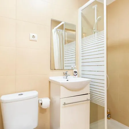 Budget 1 Bed Down Town