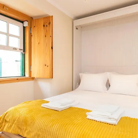 Budget 1 Bed Down Town *