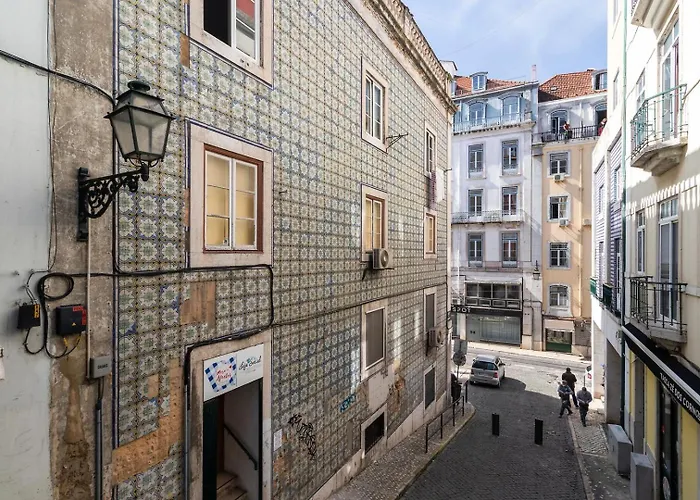 Budget 1 Bed Down Town Διαμέρισμα