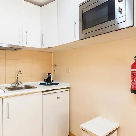 Budget 1 Bed Down Town Lizbona